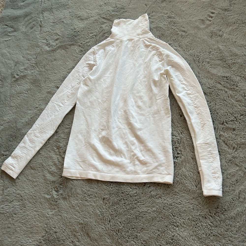 Lululemon | Crowl neck pullover sweater